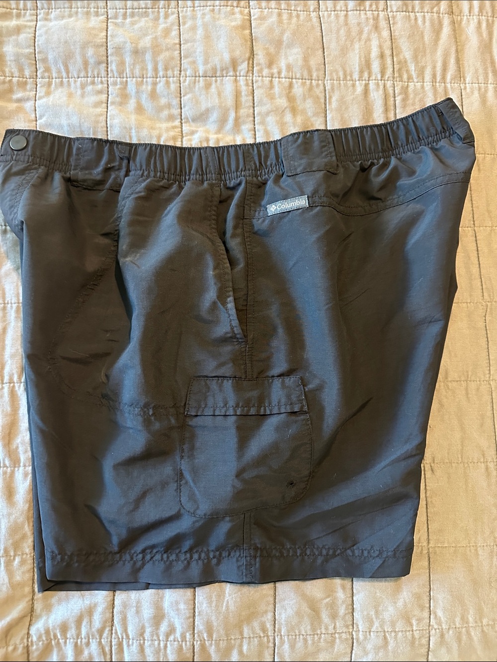 Columbia Men's Black Cargo Shorts with Elastic Waist